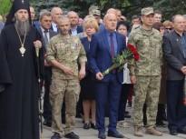 ПОКИ НЕ ПОХОВАНИЙ ОСТАННІЙ СОЛДАТ…