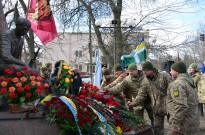 Покладання квітів до меморіалу воїнів-інтернаціоналістів у парку Слави