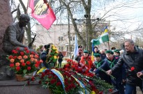 Покладання квітів до меморіалу воїнів-інтернаціоналістів у парку Слави