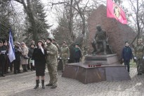 Покладання квітів до меморіалу воїнів-інтернаціоналістів у парку Слави
