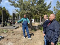 Херсонська міська організація УСВА проводить роботу по ремонту пам'ятників загиблих товаришів в Афганістані