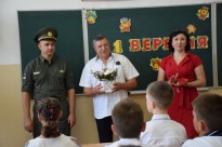День знань  в підшефній Херсонській школі №2  І – ІІ ступенів   (фoтo)