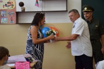 День знань  в підшефній Херсонській школі №2  І – ІІ ступенів   (фoтo)
