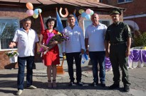 День знань  в підшефній Херсонській школі №2  І – ІІ ступенів   (фoтo)