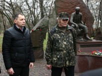  25 грудня покладені квіти до Меморіального комплексу воїнів-інтернаціоналістів в Парку Слави